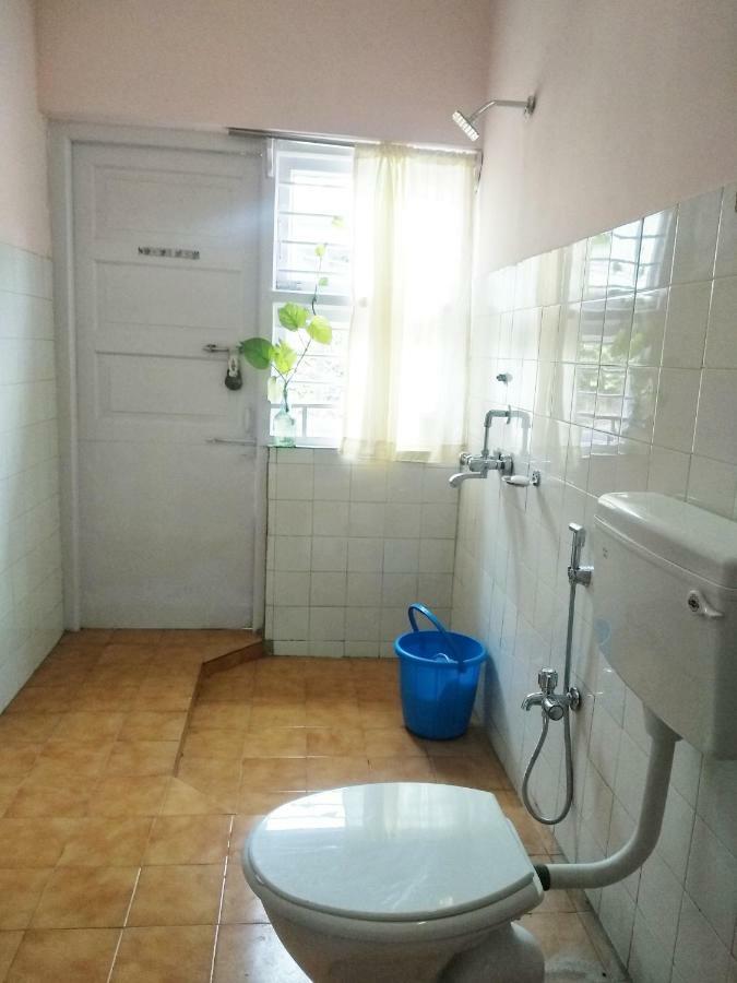 Gibbon Backpackers Hostel Guwahati Dış mekan fotoğraf
