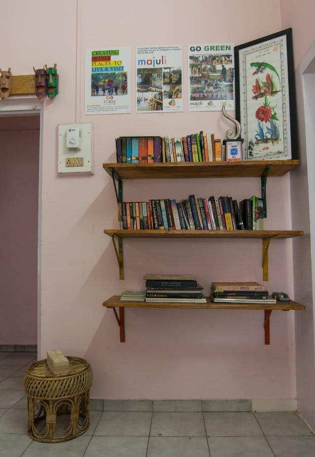 Gibbon Backpackers Hostel Guwahati Dış mekan fotoğraf