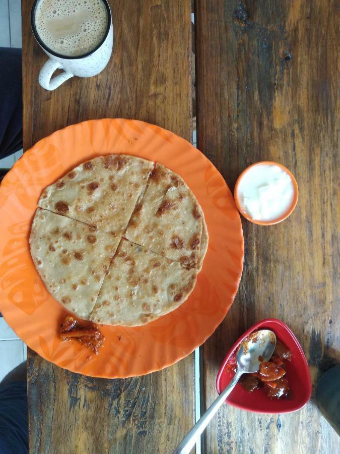 Gibbon Backpackers Hostel Guwahati Dış mekan fotoğraf