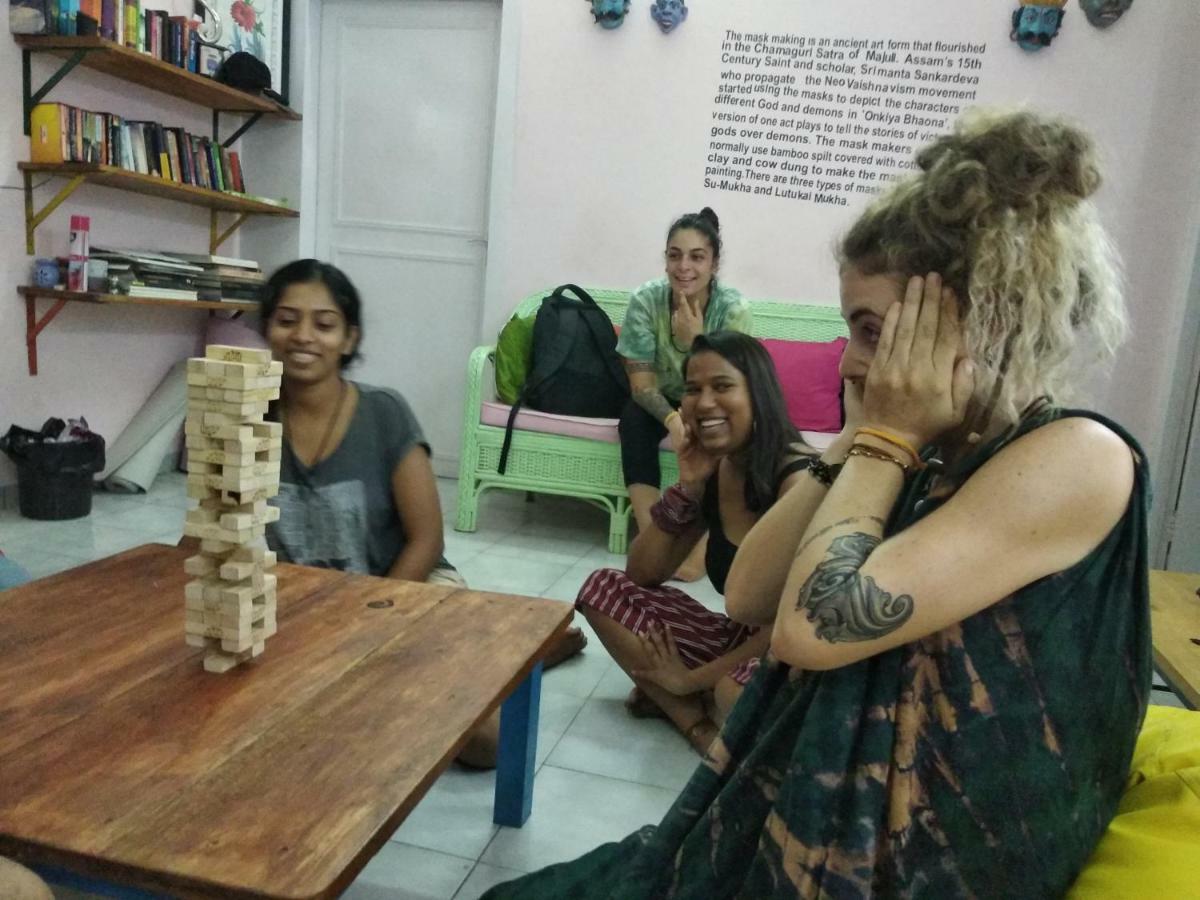 Gibbon Backpackers Hostel Guwahati Dış mekan fotoğraf