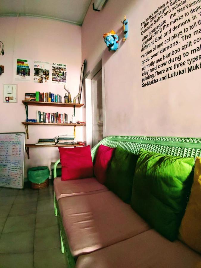 Gibbon Backpackers Hostel Guwahati Dış mekan fotoğraf